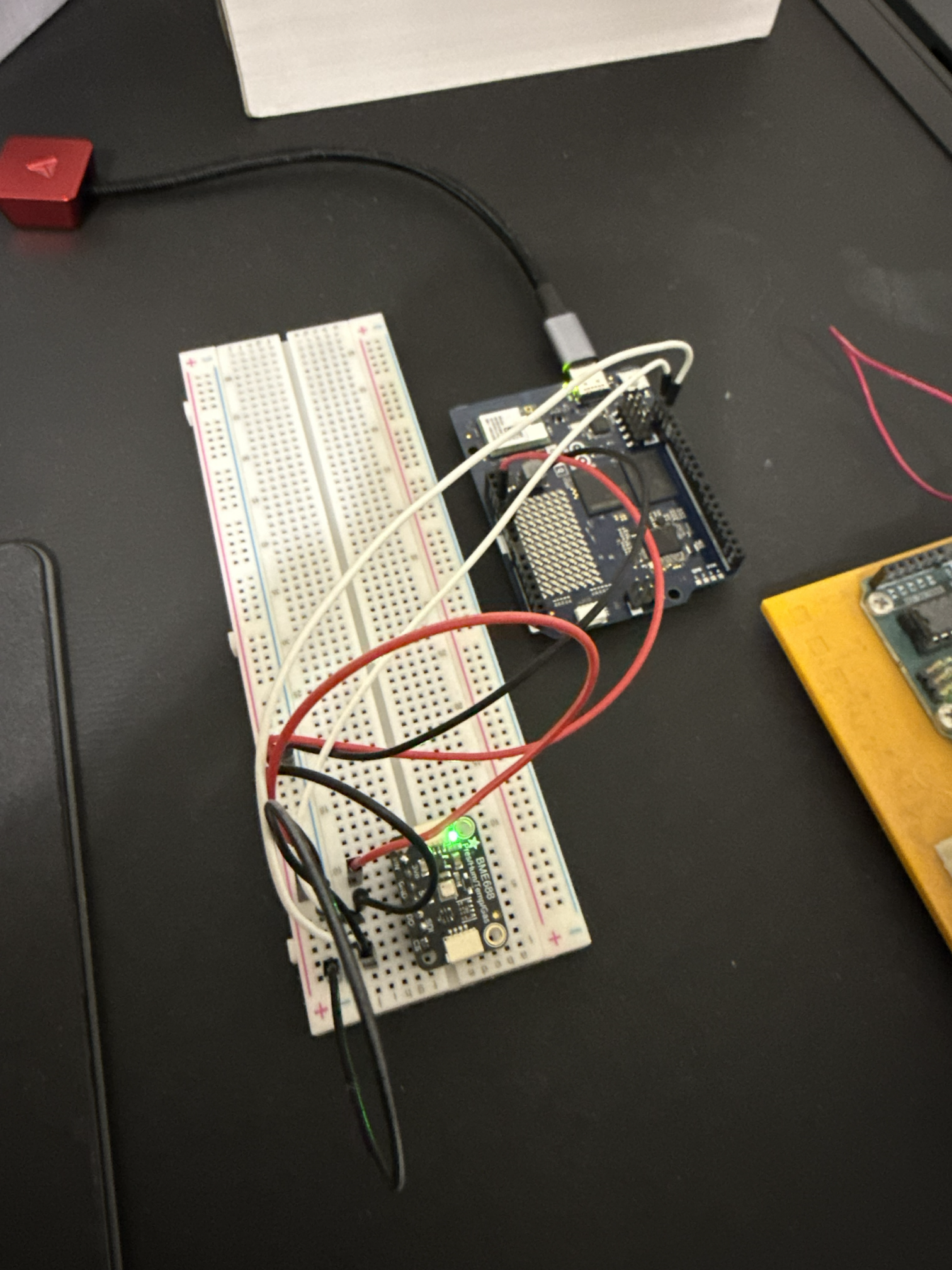 Arduino UNO Q with AdaFruit BME688